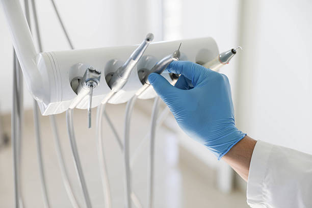 Professional Teeth Whitening technician working in Dunthorpe, OR